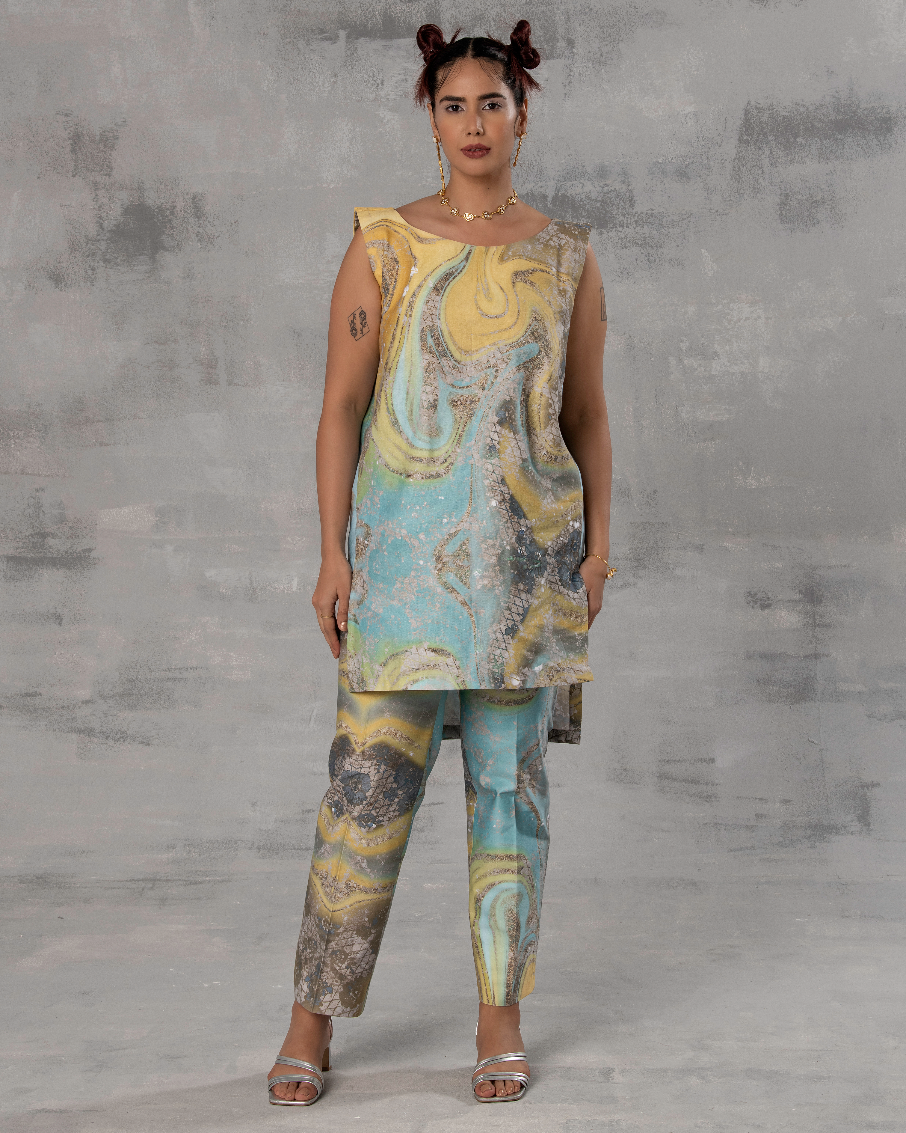 Kamsyā Sleeveless Top
