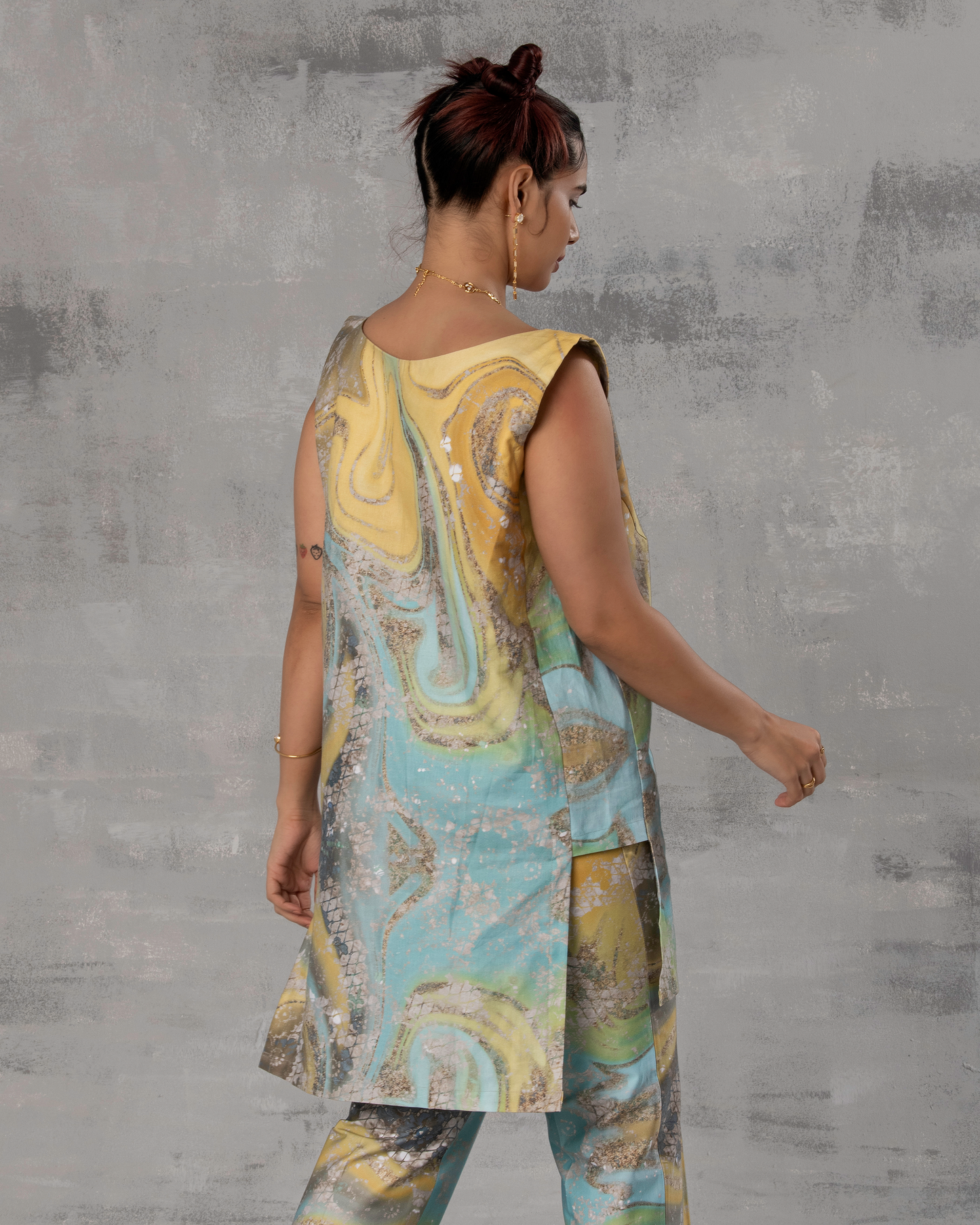 Kamsyā Sleeveless Top