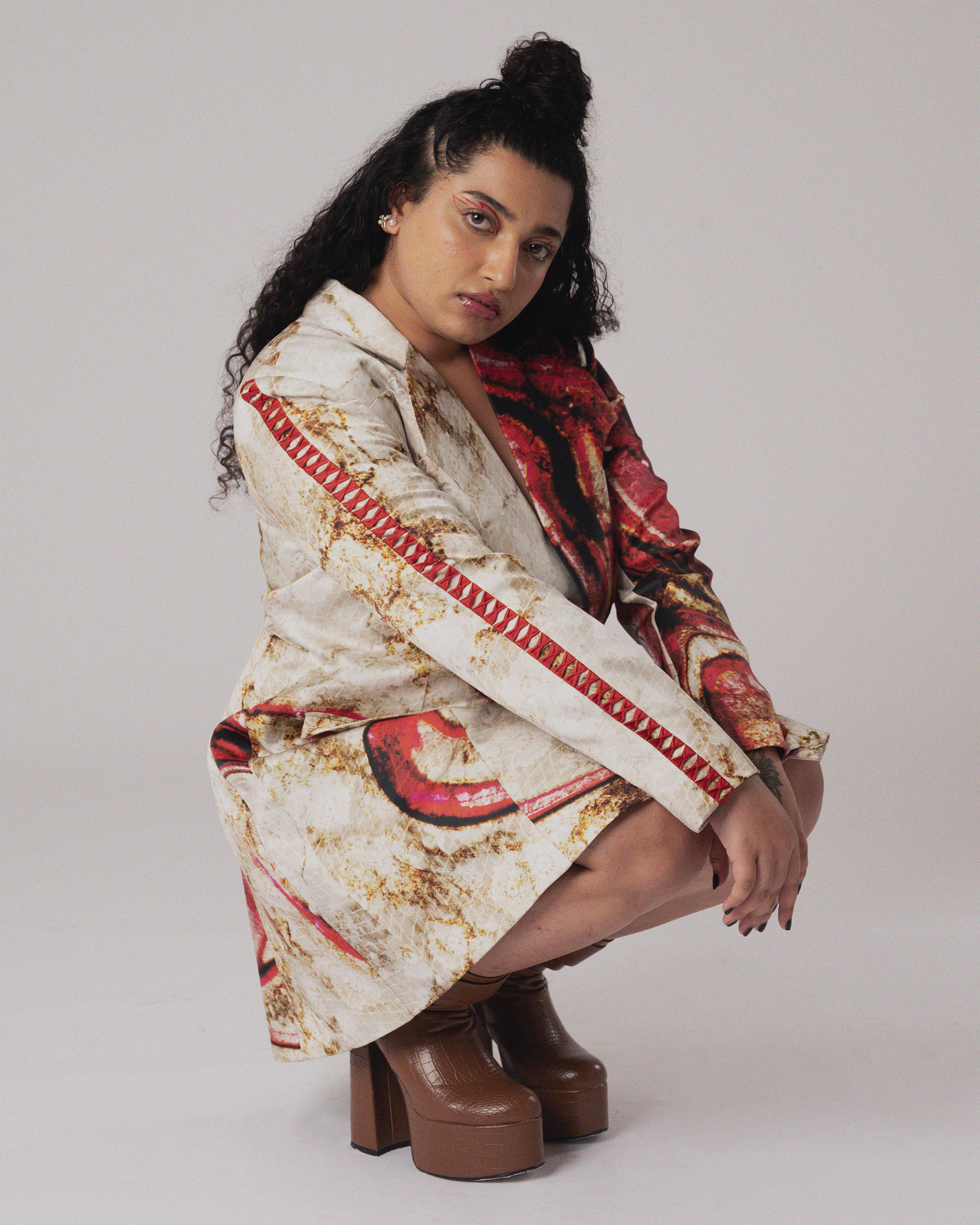 Karvarā Short Coat