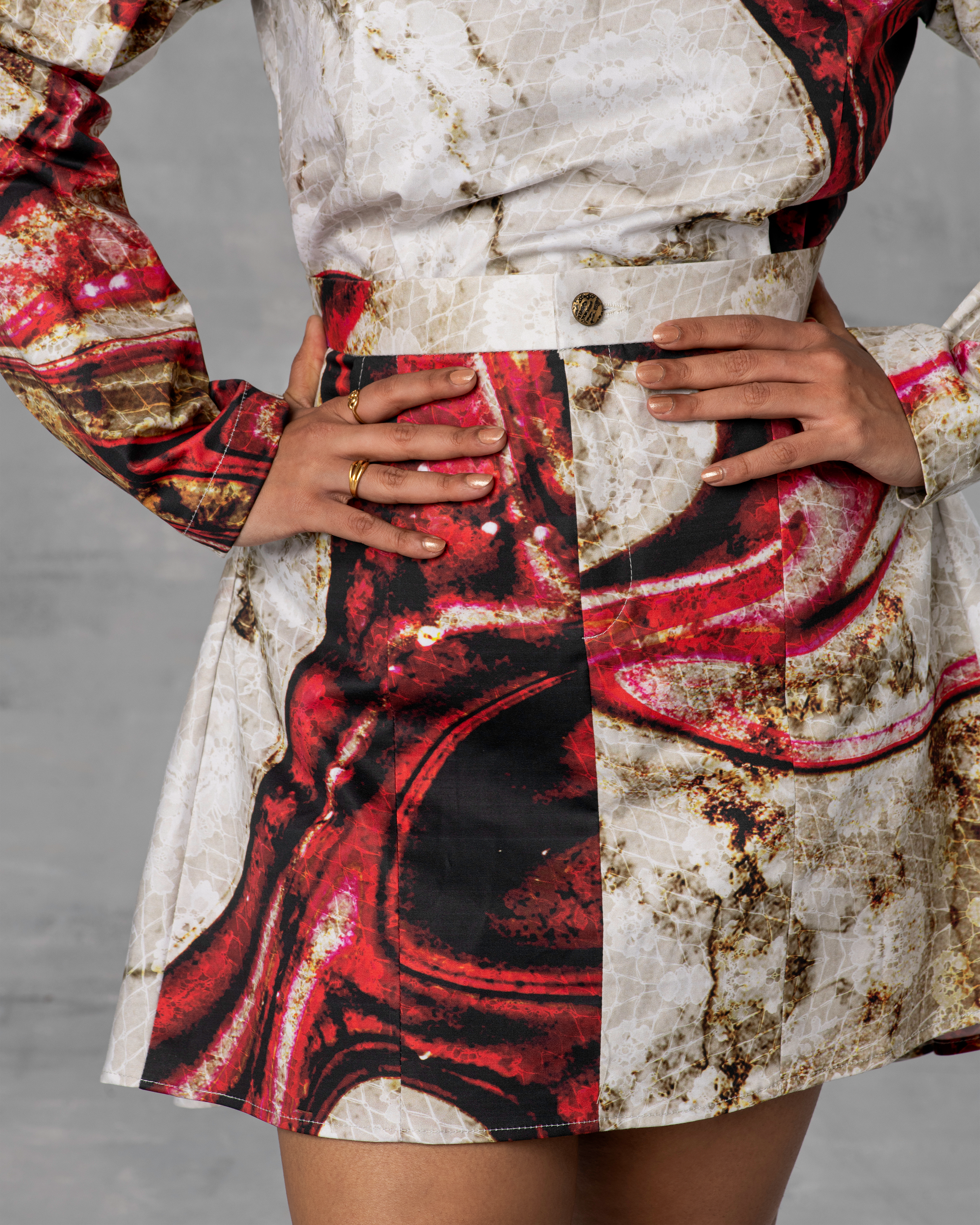 Karvarā Short Skirt