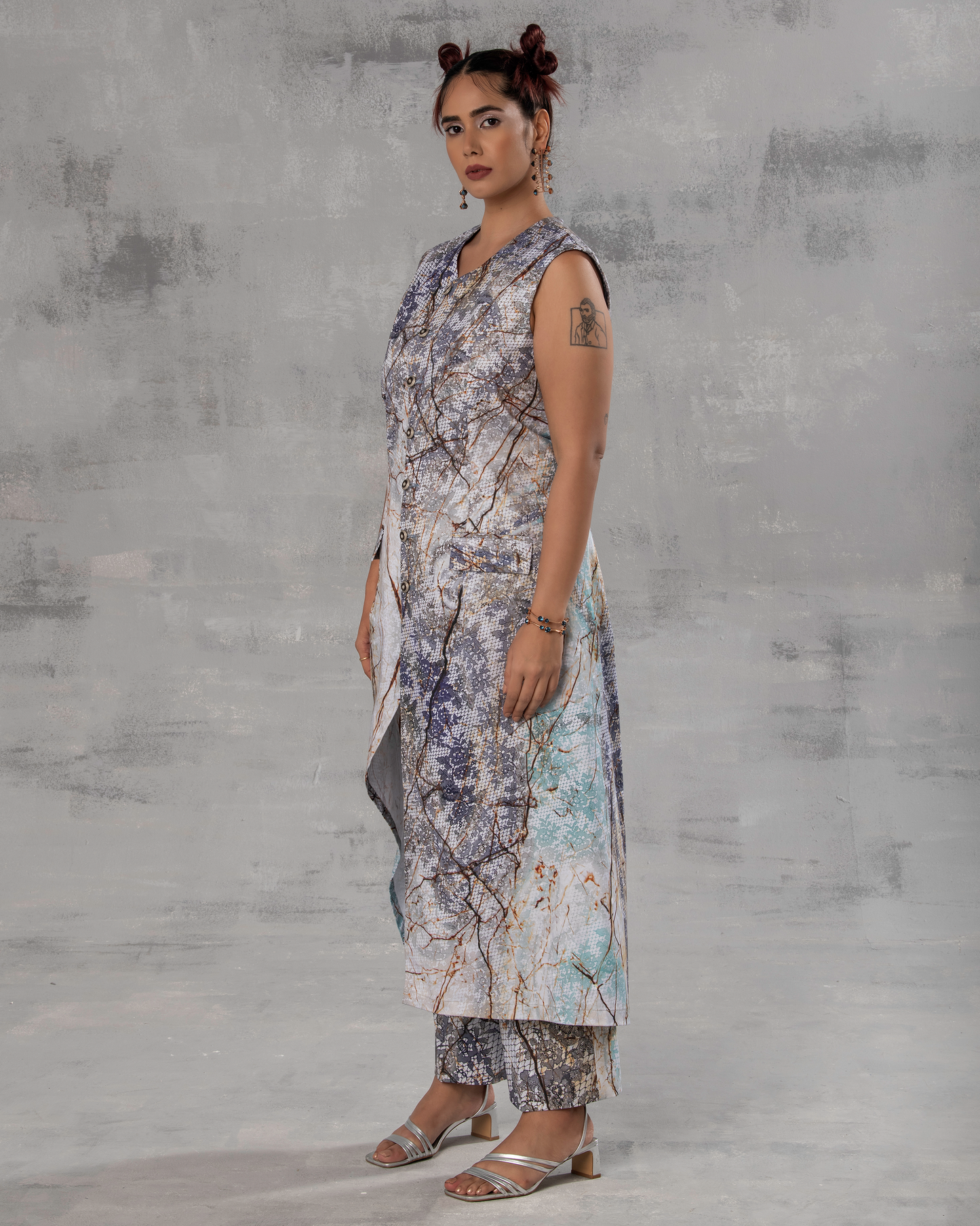 Vartakā Sleeveless Kurta