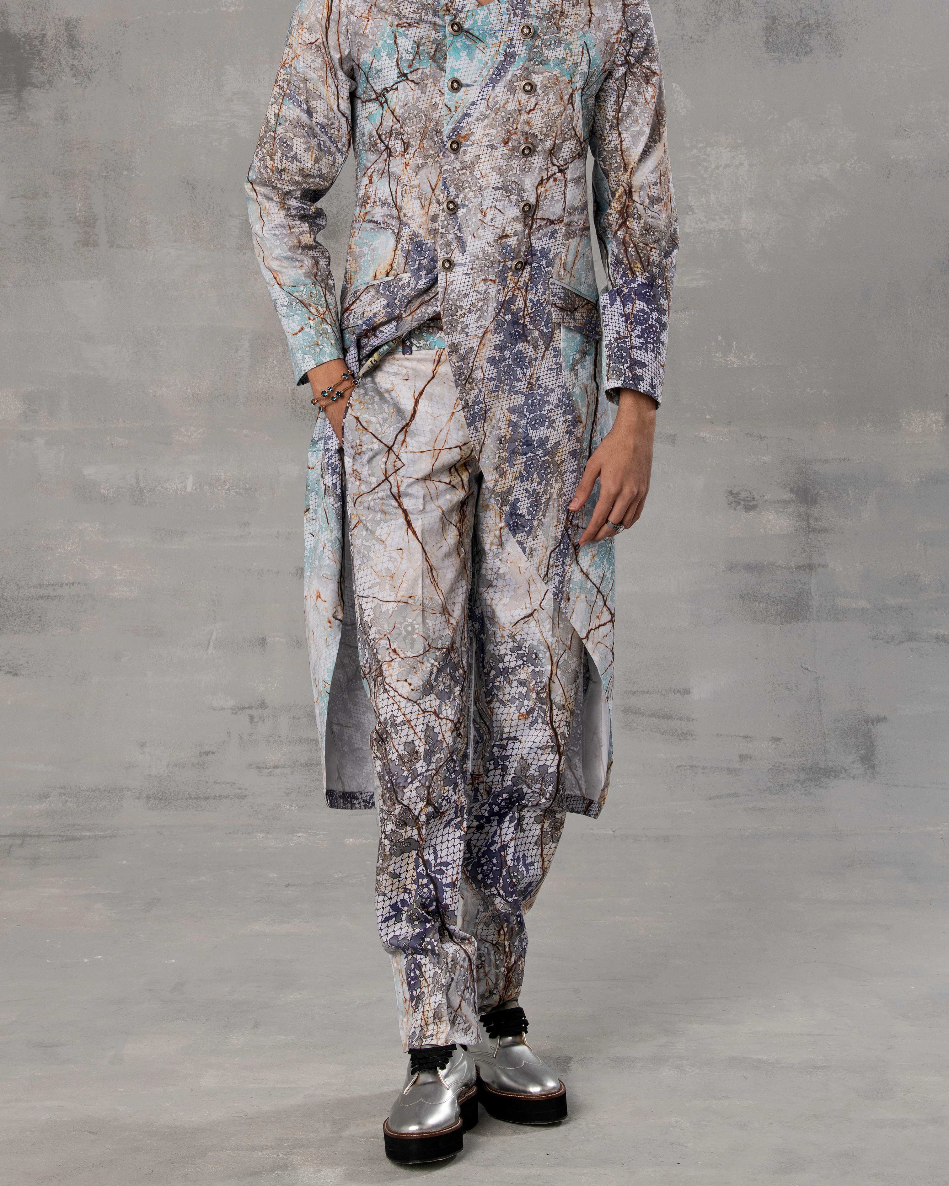 Vartakā Straight Fit Trousers