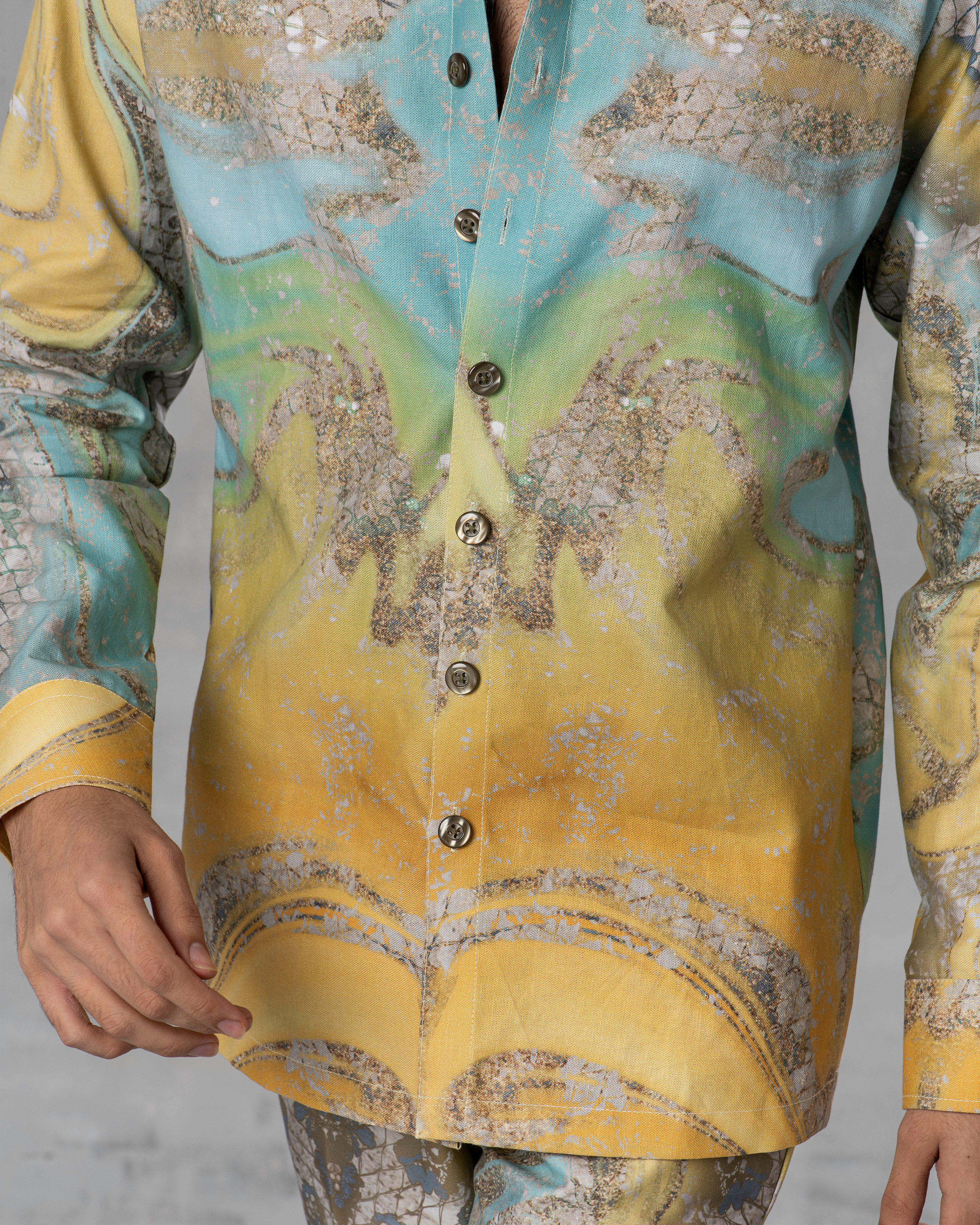 Kamsyā Shirt
